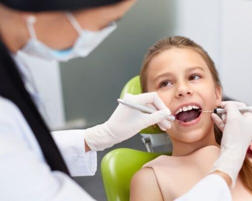Cum să îți pregătești copilul pentru vizita la stomatolog?